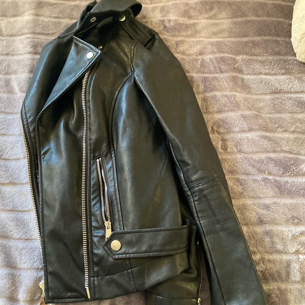 Guess jacket - Picture 2 of 2